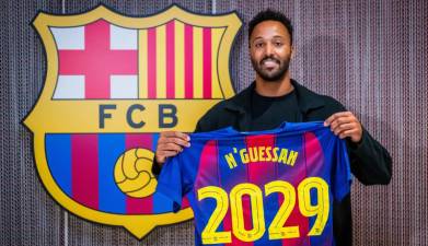 Timothey N'Guessan renueva hasta 2029 con el Barça