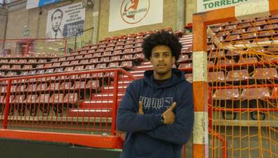Bathco Torrelavega oficializa el fichaje de Mikael Lopes Candido