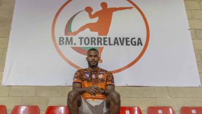 Bathco Torrelavega oficializa el fichaje de Frank Cordies