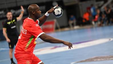 Bada Huesca confirma la grave lesión del cubano Yoel Cuni