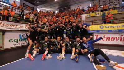 Bathco Torrelavega, líder invicto de la Liga Plenitude Asobal