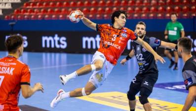 Javi Miñambres renueva hasta 2028 con Abanca Ademar Leon