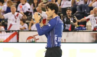 Un colosal Xoan Ledo mantiene segundo a Dicorpebal Logroño. El Barça suma una nueva victoria