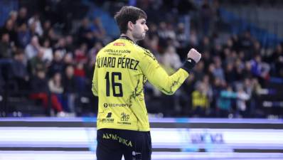 Abanca Ademar Leon renueva a Álvaro Pérez hasta 2028