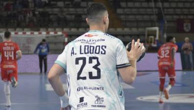Descartada una lesión grave de Alex Lodos