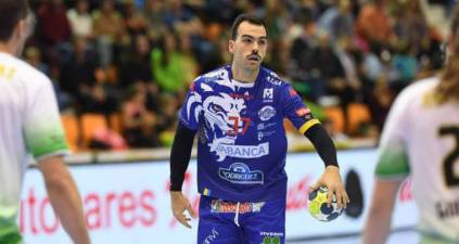 Alex Costoya no seguirá en Ademar Leon y fichara por el Chambery Savoie