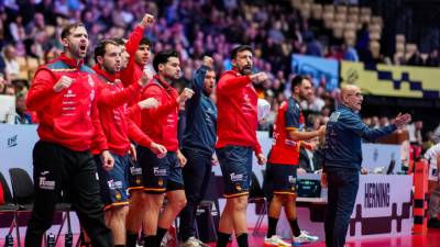 Los Hispanos dominan a Austria y están virtualmente en Main Round