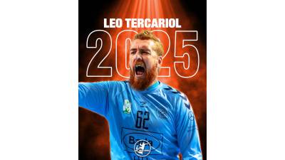 Leo Tercariol completa la portería del Bathco Torrelavega para la 24/25