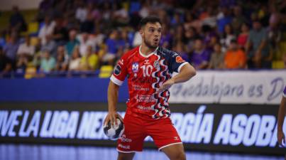 EON Alicante y Caserio suman sus primeras victorias en Liga Asobal