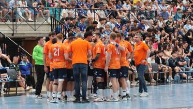 Benidorm y Huesca ganan, y el descenso se decidirá en la última jornada