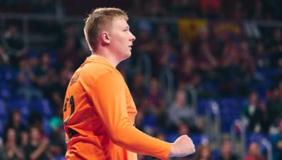 El Barça cumple ante Ademar y espera el pinchazo de Logroño para ser campeón