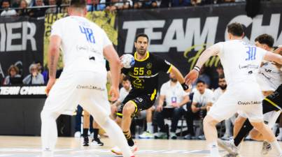 Asier Antonio lleva al Chambery a Europa. Fin de etapa para Iosu Goñi