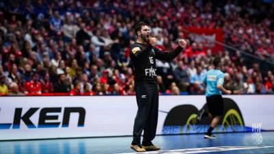 Brasil sorprende a Noruega en el debut, Hungría empata in extremis