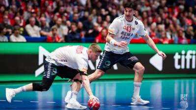 España se mide a una desesperada Noruega con los cuartos de final en mente