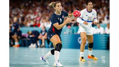 Nora Mork, pausa su carrera indefinidamente con el Team Esbjerg