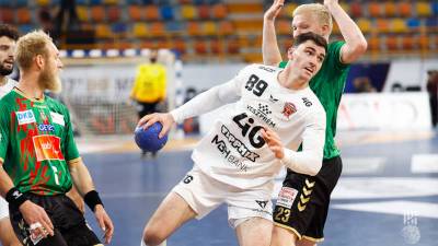 Xavi Pascual lleva al Veszprem a ganar su primer Mundial de Clubes