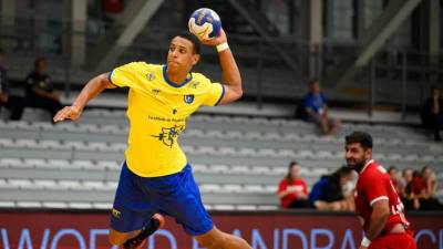 El Barça ficha al lateral brasileño Mikael Lopes Candido para el filial