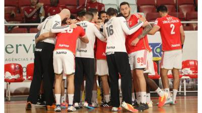 El Benfica, salpicado por el desvío de fondos a la primera plantilla, niega un esquema de pagos en B