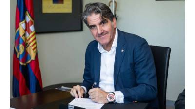 Carlos Ortega seguirá dirigiendo al Barcelona hasta 2026