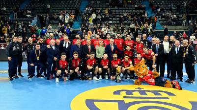 ¿Cuantos jugadores se pueden convocar para el Preolímpico de balonmano?