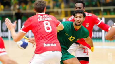 Hassan Kaddah deslumbra en la IHF Super Globe y bate el record goleador