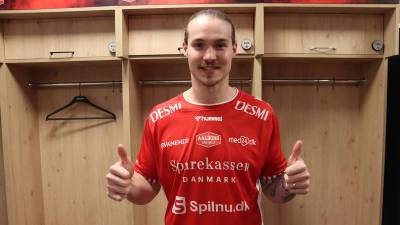 Lukas Nilsson ficha por Aalborg Handbold hasta 2025