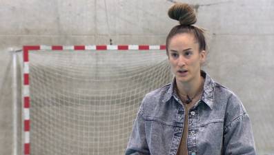Nerea Pena inicia su carrera como entrenadora de formación en Hungría