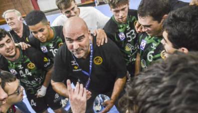 Los empates marcan la jornada en la zona alta. Respiros para Cangas y Villa de Aranda