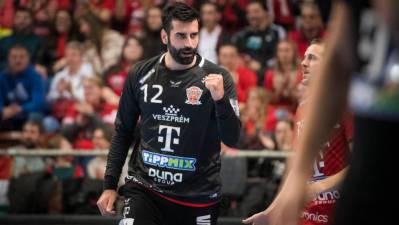 Rodrigo Corrales amplía su contrato con Telekom Veszprem hasta 2026