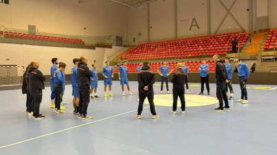 Los Hispanos visitan Letonia buscando la segunda victoria en la clasificación para el Europeo 2026