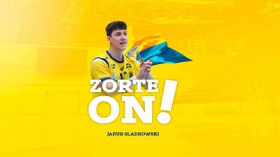 El bidasotarra Jakub Sladkowski se marcha cedido al BM Guadalajara la 24/25