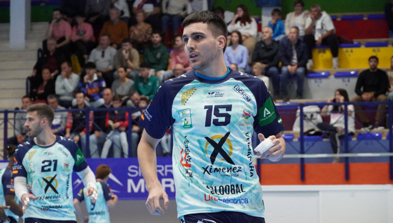 Lucas Aizen no seguirá en Cajasol Angel Ximenez Puente Genil. Paco Andrés regresa
