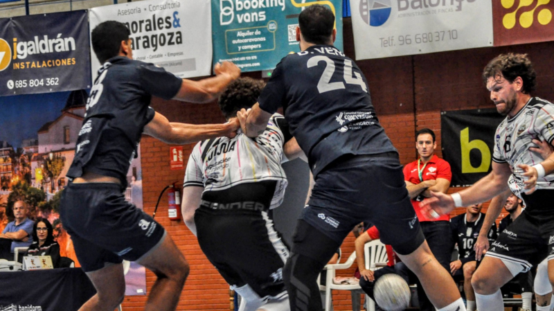 Tres equipos Asobal y el líder de Plata caen en la primera ronda de Copa del Rey